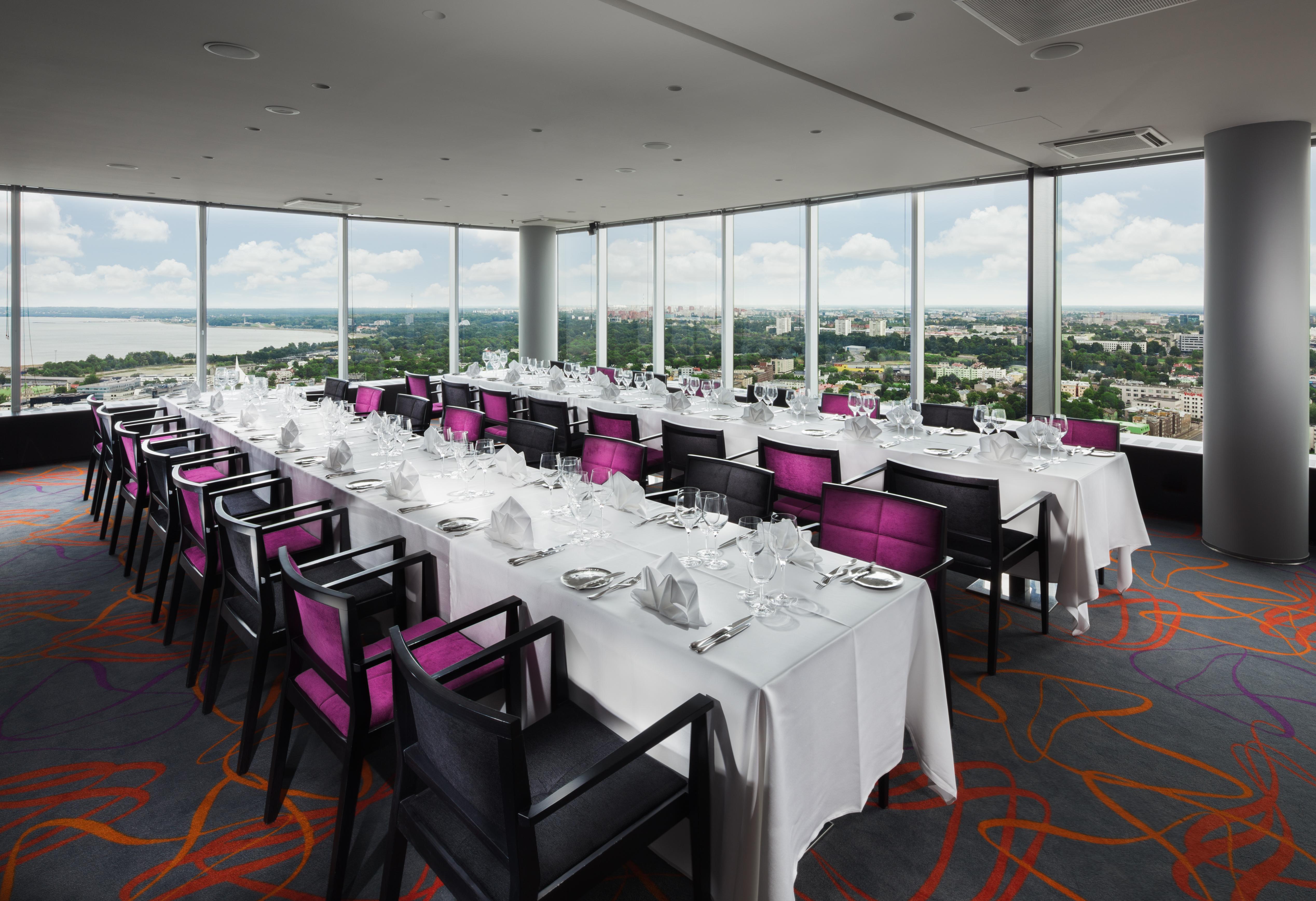 Swissotel Hotell 5*